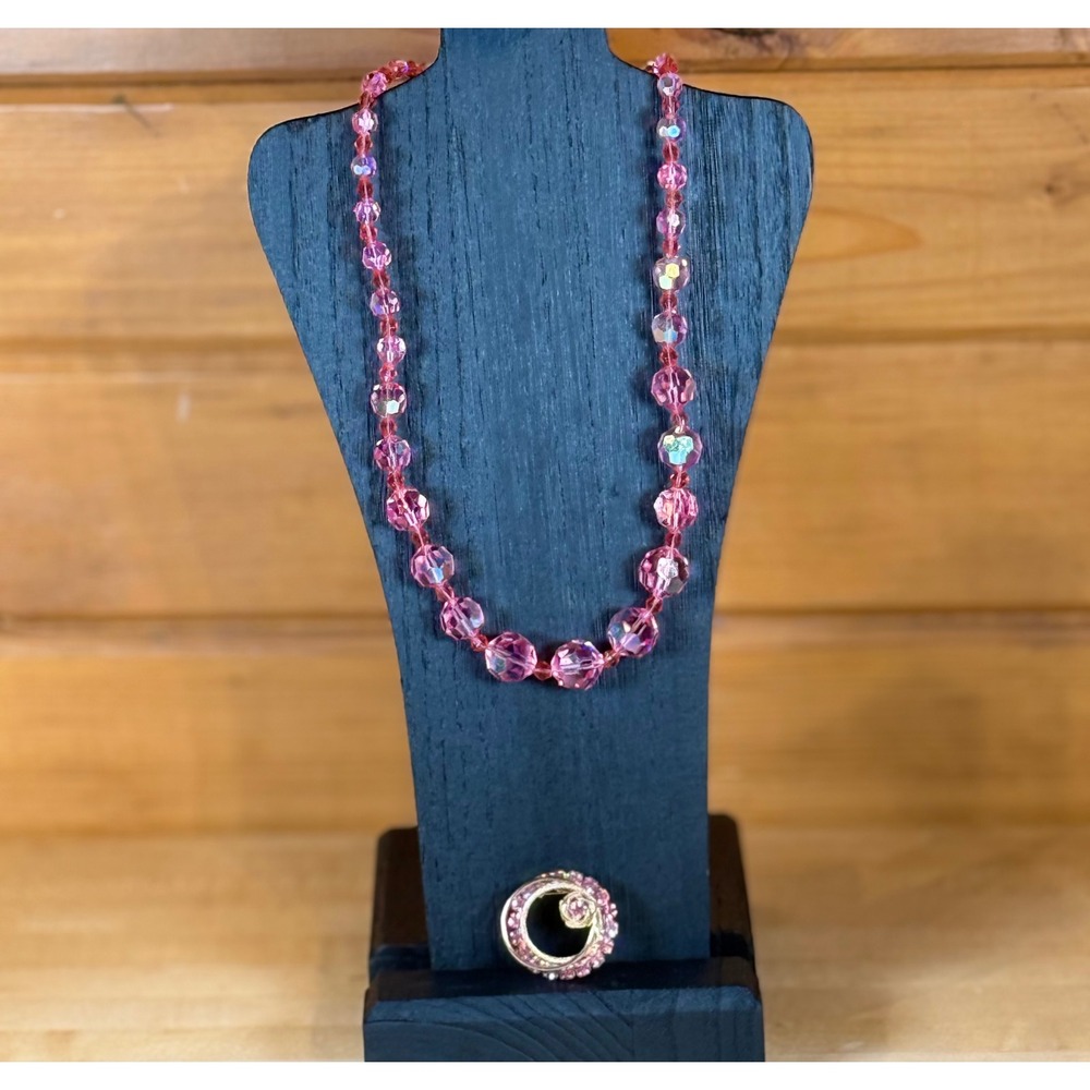 Pink Crystal Bead Necklace & Gold Tone Rhinestone‎ Circle Brooch Jewelry Set